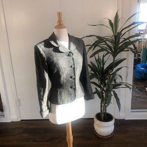 Fitted Blazer, handcrafted Buttons 1940s vintage